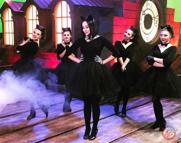 Шаҳло Аҳмедова янги клипида мушукча образида намоён бўлади