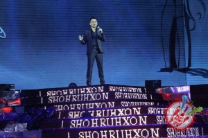 Шоҳруҳхоннинг "Шайдо" номли концерт дастуридан фоторепортаж