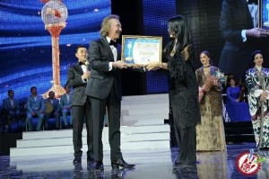 “ЭЪТИРОФ” МУКОФОТИНИ ТОПШИРИШ МАРОСИМИ БЎЛИБ ЎТДИ