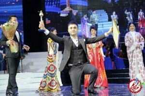 “ЭЪТИРОФ” МУКОФОТИНИ ТОПШИРИШ МАРОСИМИ БЎЛИБ ЎТДИ