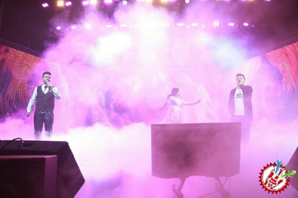 Сарвар ва Комилнинг “Бир муҳаббат қиссаси” номли концертидан фоторепортаж