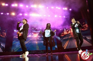 Сарвар ва Комилнинг “Бир муҳаббат қиссаси” номли концертидан фоторепортаж