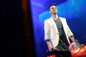 Сарвар ва Комилнинг “Бир муҳаббат қиссаси” номли концертидан фоторепортаж