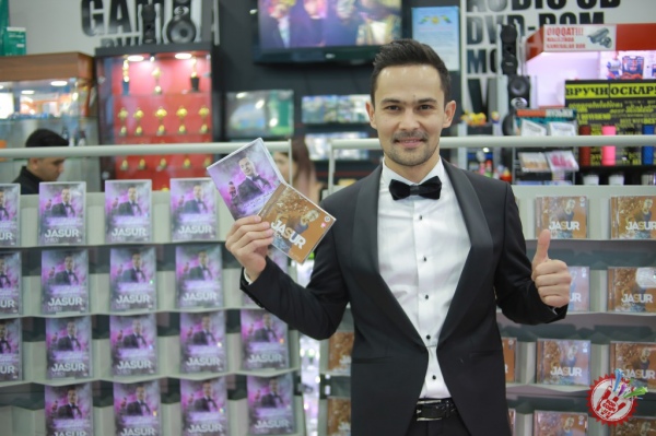 Жасур Умировнинг альбом тақдимоти бўлиб ўтди