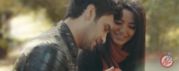 “Эъзоз” гуруҳидан талаб ва истакларга биноан “Ёмғир ёғар” видеоклипини қарши олинг