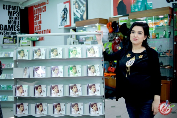 Нилуфар Усмонова “Арслоним” номли янги альбом тақдимотини ўтказди