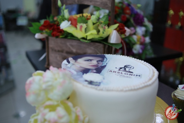 Нилуфар Усмонова “Арслоним” номли янги альбом тақдимотини ўтказди