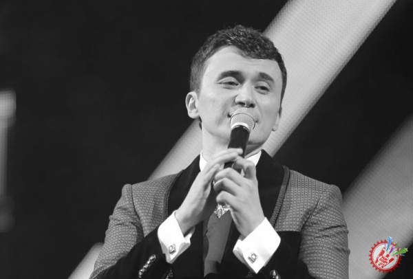 Улуғбек Раҳматуллаев узоқ кутилган таронасини тақдим қилди