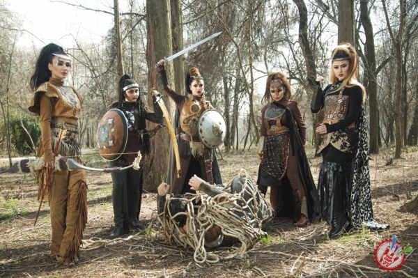 Муниса Ризаева “Қоп-қора” қўшиғи учун видеоклип суратга олдирди