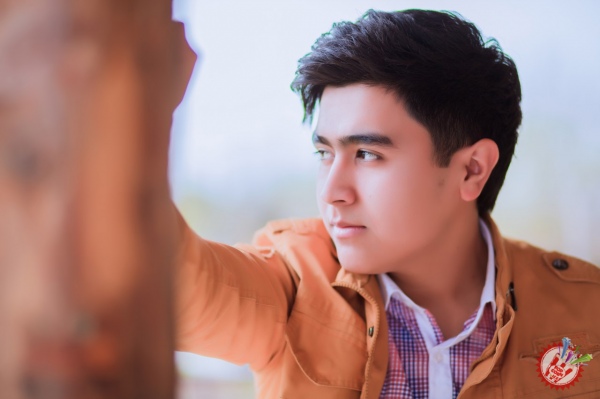 Иброҳим Ўткировдан навбатдаги қўшиқ - \"Ёнаман\"