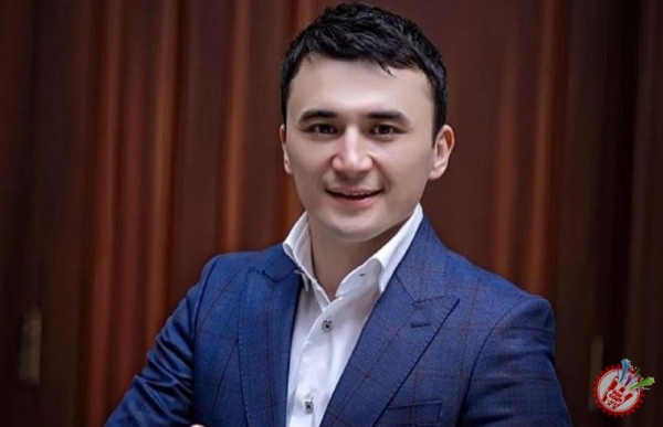 Улуғбек Раҳматуллаев “Ота” таронасини рус тилида ижро қилди