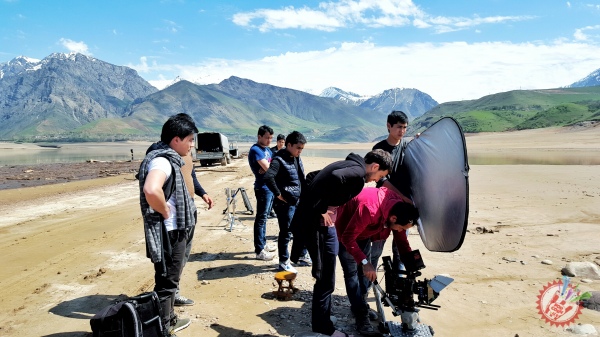 Яминдан тез кунда янги видеоклип – “Зарина”