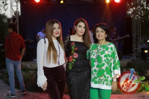 Муниса Ризаева ўзи яратган либослари тўпламининг тадимотини ўтказди (Фоторепортаж)