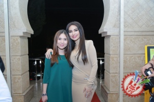 Муниса Ризаева ўзи яратган либослари тўпламининг тадимотини ўтказди (Фоторепортаж)