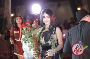 Муниса Ризаева ўзи яратган либослари тўпламининг тадимотини ўтказди (Фоторепортаж)