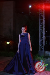 Муниса Ризаева ўзи яратган либослари тўпламининг тадимотини ўтказди (Фоторепортаж)