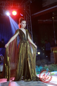 Муниса Ризаева ўзи яратган либослари тўпламининг тадимотини ўтказди (Фоторепортаж)