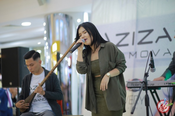 Азиза Низамова альбом тақдимотини ўтказди