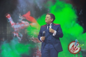 Муродбек Қиличeв етти йиллик танаффусдан сўнг яккахон концерт дастурини тақдим қилди