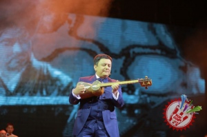 Муродбек Қиличeв етти йиллик танаффусдан сўнг яккахон концерт дастурини тақдим қилди