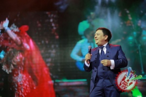 Муродбек Қиличeв етти йиллик танаффусдан сўнг яккахон концерт дастурини тақдим қилди