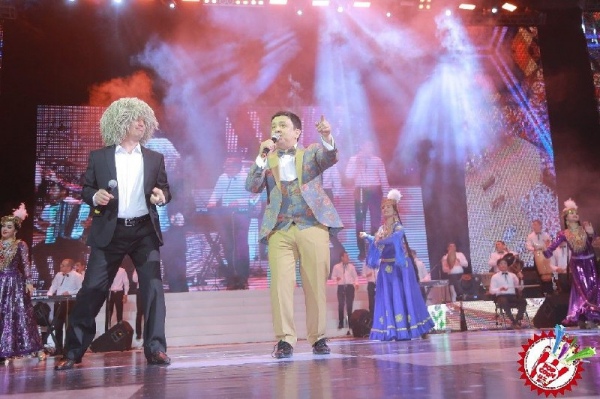 Муродбек Қиличeв етти йиллик танаффусдан сўнг яккахон концерт дастурини тақдим қилди