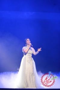 Мафтункор Шаҳзоданинг яккахон дастурининг илк кунидан фоторепортаж