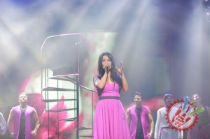 Мафтункор Шаҳзоданинг яккахон дастурининг илк кунидан фоторепортаж