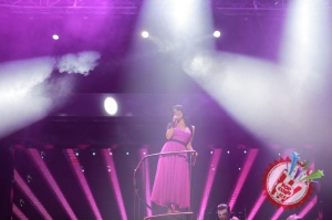 Мафтункор Шаҳзоданинг яккахон дастурининг илк кунидан фоторепортаж