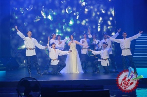 Бетакрор Шаҳзоданинг яккахон концертининг  иккинчи кунидан фоторепортаж