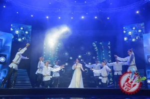 Бетакрор Шаҳзоданинг яккахон концерт дастурининг 5-кунидан фоторепортаж