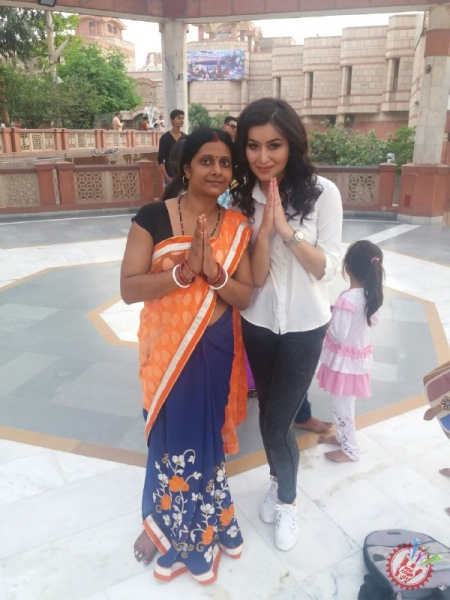 Ҳиндистонда ўзбек ижодкорлари томонидан “Намасте муҳаббат” номли картина суратга олинмоқда