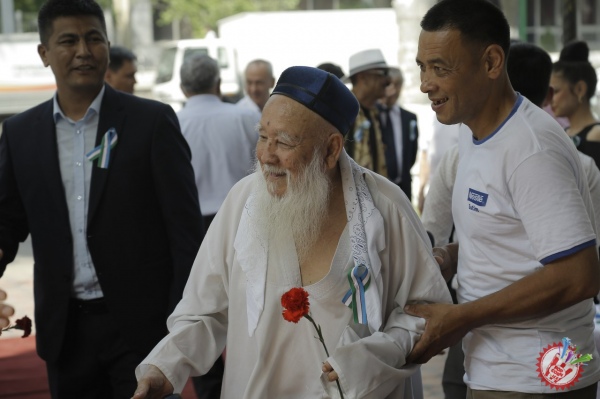 Фахрий киноижодкорларни эъзозлаш мақсадида хайрия тадбири ўтказилди