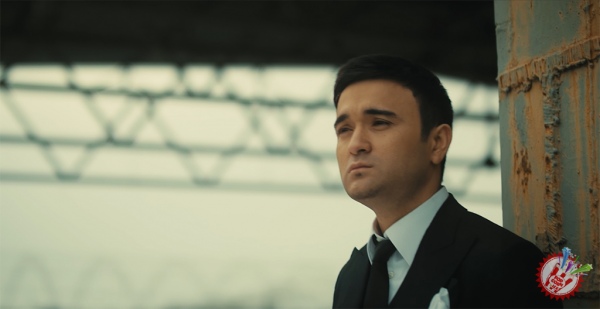 Шоҳруҳхондан узоқ кутилган видеоклип – “Жоним дадам”