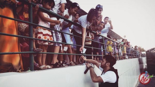 Сарвар ва Комил Нукусда яккахон концерт дастури билан меҳмон бўлишди