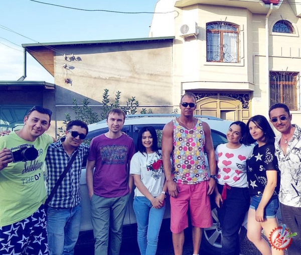 Тез кунда янги кинокомедия \"Узр, манзилда адашдим\"