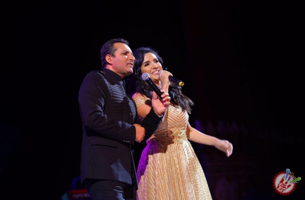 "Истиқлол" саҳнасида Нилуфар Усмонова Рафет Эл Роман билан дуэт куйлади