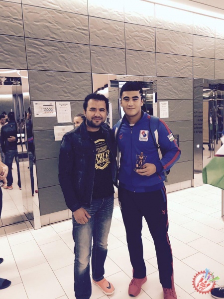 Ёдгор Мирзажонов чемпионларимизга бағишлаб қўшиқ куйламоқчи