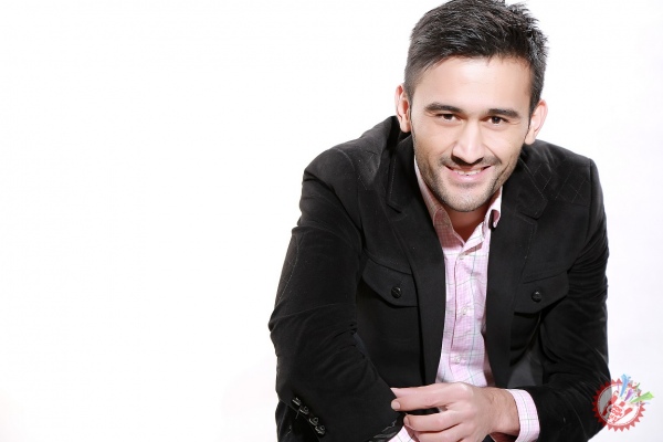 Ҳусан барчани ўйинга чорлади