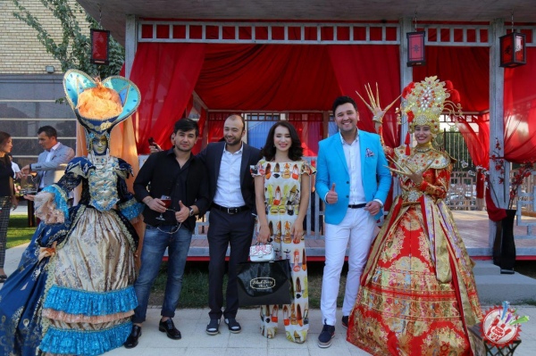 ART ROOM’S  фотостудиясининг очилиш маросимидан фоторепортаж