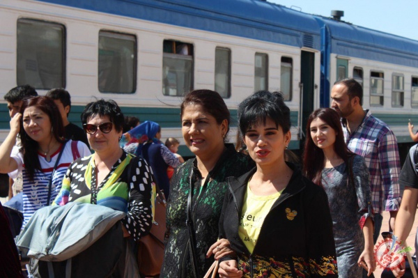 “Буюк келажагимизни мард ва олижаноб халқимиз билан бирга қурамиз!” тарғибот тадбирлари Хоразмда бошланди.