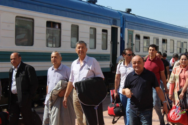 “Буюк келажагимизни мард ва олижаноб халқимиз билан бирга қурамиз!” тарғибот тадбирлари Хоразмда бошланди.