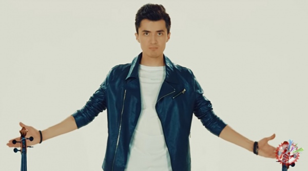 Сардор Турсуновдан янги тарона премьераси