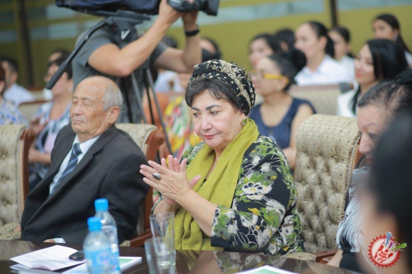 “Миллий рақс санъатининг ривожланиш тарихи, долзарб муаммолари ва замонавий концециялалари” мавзусидаги илмий-амалий конференция бўлиб ўтди