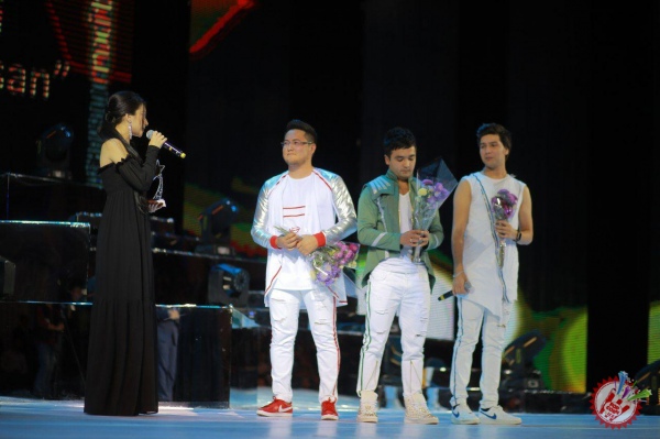 "Мавсум хитлари" тақдимот маросимидан фоторепортаж