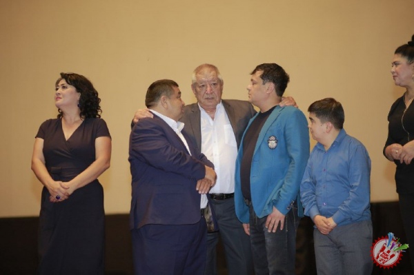 “Ада эмас, дада” мусиқали комедиясининг премьераси бўлиб ўтди