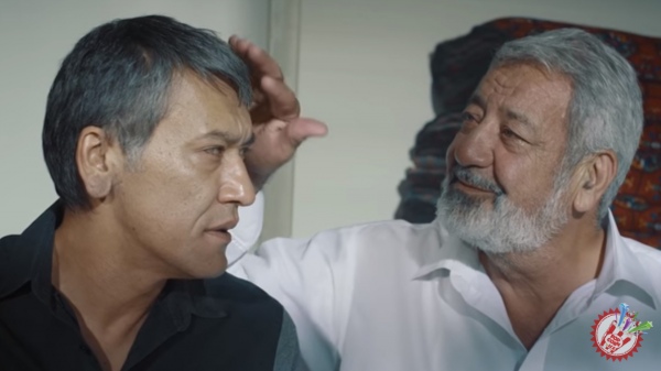 Сардор Мамадалиев \"Отанг ризо бўлмаса\" қўшиғининг клипини тақдим қилди