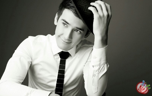 Шаҳзод Муродовдан янги таронани қарши олинг