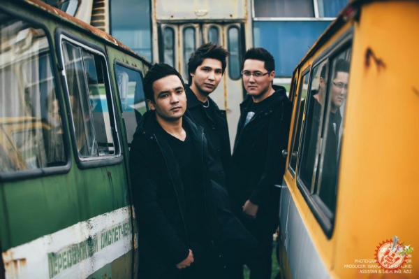 Уммон гуруҳи \"Ўйламайди\"