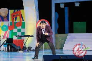 Аваз Охуннинг концерт дастурига старт берилди